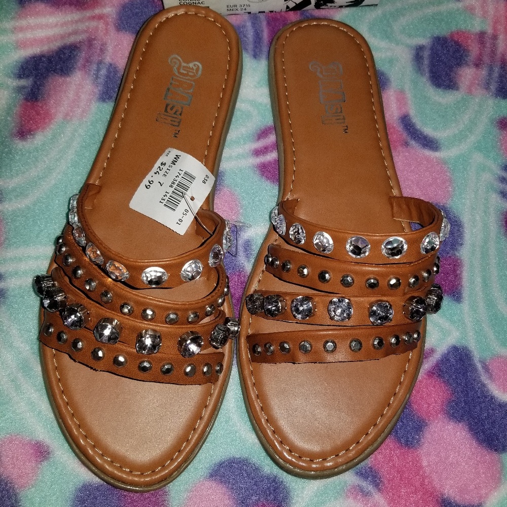 NEW Brash Sandals - Picture 4 of 5